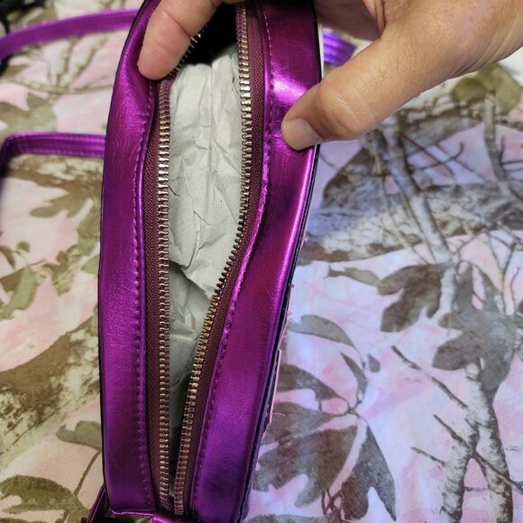 Faux Leather Lazer Zap Gun Crossbody Purse - Picture 6 of 9